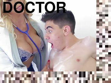 40 years old big breasts sexy doctor Alexis Fawx is addicted to big fat dicks