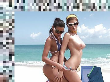 Flabbergasting Young Lesbians In Bikinis Make Love On The Public Beach