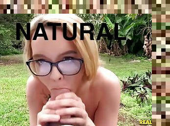 gros-nichons, chatte-pussy, énorme-bite, jeune-18, blonde, naturel, serrée, douce, rasé, parc