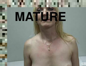 amateur, mature, babes, ejaculation-sur-le-corps, milf, casting, point-de-vue, blonde, taquinerie