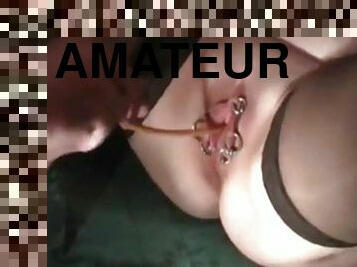 testing a pierced submissive snatch - Amateur Porn
