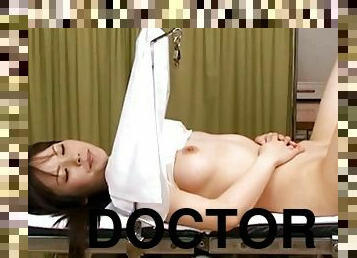 asiatique, gros-nichons, médecin, milf, japonais, ejaculation-interne, point-de-vue, kinky, examen-gyno, taquinerie