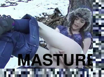 Ashehole films emo teen plays in snow