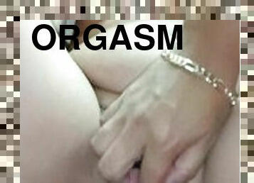 LICKING PUSSY Y CLIT EATING ORGASM!