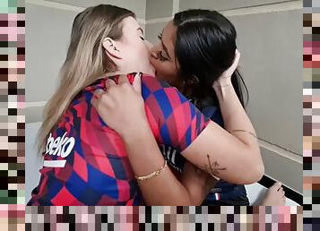 Lesbians kissing