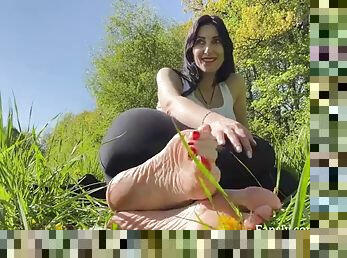 Lisa is a virgin outdoor foot fetishist