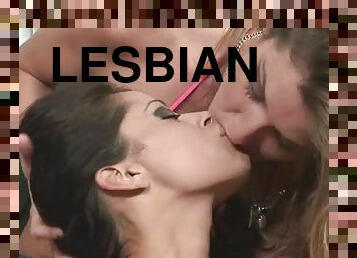 lesbians eating shaved pussies