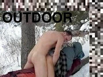 Outdoor sex on the north shore