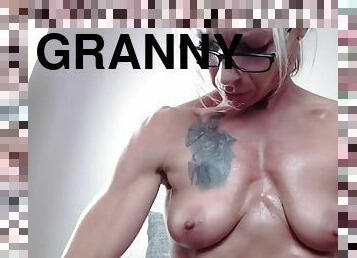 Hard Sexy Granny