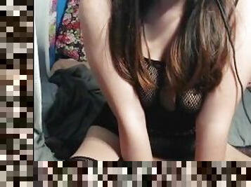 Malibog Na Asawa Nakikipag Videocall Sex Habang Wala Si Mister