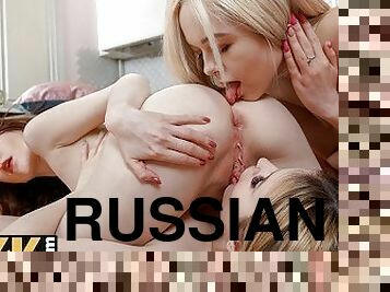 chatte-pussy, russe, lesbienne, ados, jeune-18, rasé, dyke