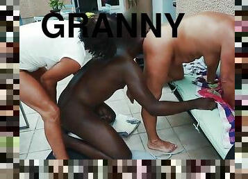 gros-nichons, levrette, femme, anal, ébène, granny, interracial, hardcore, black, française