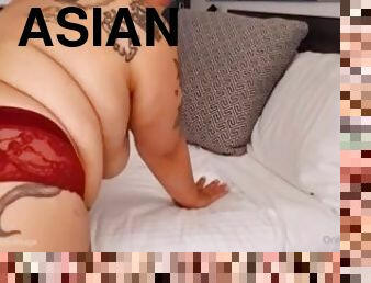 Asian Aussie Masturbates and gets creamy on a glass dildo