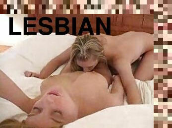 Licking pussy with hot lesbian chicks