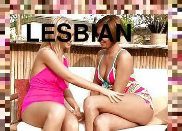 לסבית-lesbian, נשיקות, ברכה