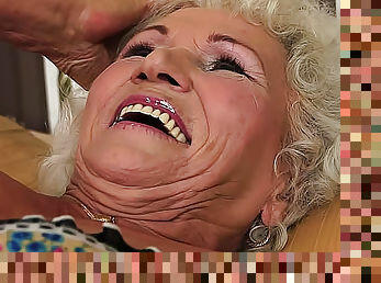 Hairy cunt granny girl masturbates solo