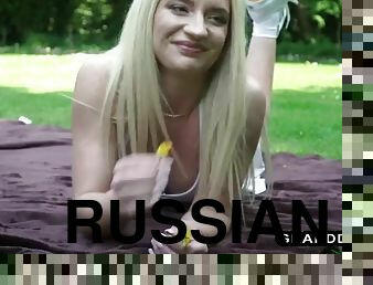 Strong granddad fucks hot russian babe in the park