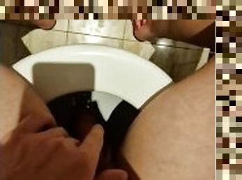 pisser, amateur, couple, esclave, pieds, blonde, toilette, fétiche, alcool