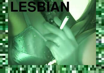 Lezbian smoke kissing