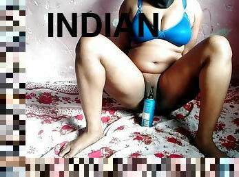 Desi Indian Bhabhi Ne Apni Choot Me Bottle Daal Di Pussy Fingering Desi Indian Girl desi indian bhabhi put bottle in her