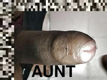 Desi aunty outdoor fuking in bathroom 