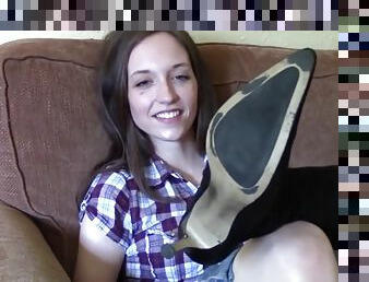 Sexy brunette feet.., shoes