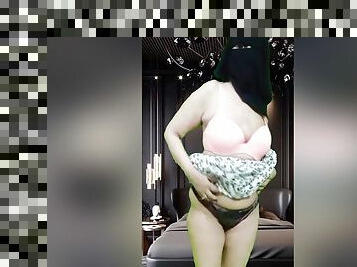 Stepmommys Huge Mature Milf Tits Ass