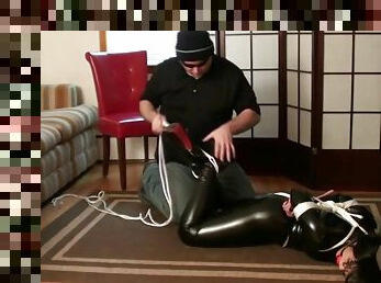 bdsm, serrée, fétiche, latex, bondage