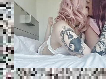 amador, babes, lésbicas, adolescente, latina, beijando, namorada, britânico, realidade, tatuagem