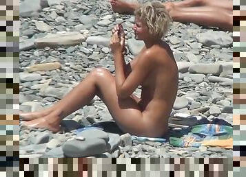 gros-nichons, nudiste, en-plein-air, cam, plage, voyeur, blonde, naturel, caché