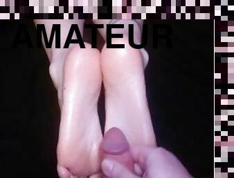 énorme, amateur, ejaculation-sur-le-corps, énorme-bite, massage, couple, pieds, point-de-vue, ejaculation, horny