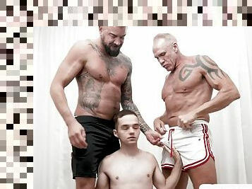 Little bottom twink gets anally drilled by muscular DILFS in a threesome
