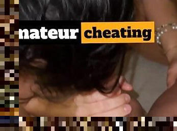 18 Jhrige Schlampe betrgt Ihren Freund auf Snapchat Cuckold Sexting