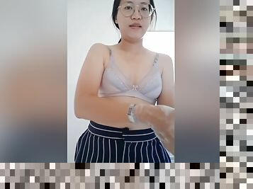 Sexy Asian Girl Finish Her Toilet Times