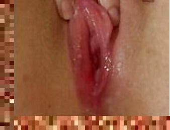 masturbación, orgasmo, coño-pussy, amateur, madurita-caliente, corrida-interna, primera-persona, guapa, a-solas, morena