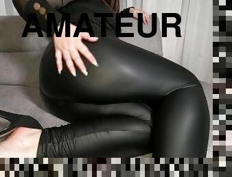 cul, amateur, ados, latina, belle-femme-ronde, joufflue, butin, fétiche, jeans, humide