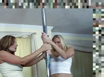 Horny ladies have a lesbian threesome in their pole dancing class