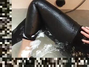 Leather leggings get very wet in the bathroom