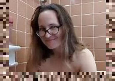 banhos, óculos, masturbação, cona-pussy, amador, mulher-madura, brinquedo, mãe, fudendo, dildo