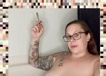 banhos, teta-grande, mulher-madura, mãe, bbw, pov, fetiche, fumando, realidade