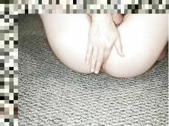 masturbation, nudiste, orgasme, giclée, amateur, anal, ejaculation-sur-le-corps, branlette, pieds, première-fois