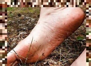 dirty feet outdoor - german foot fetish