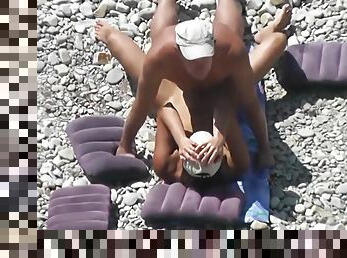 Voyeur Hubby Fucked His Girl And Cum It At Public Beach