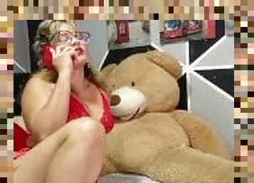 Horny college girl masturbates with her teddy bear and squirts ????????