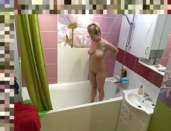 My naked girlfriend in the shower - exactly the shots to jerk off to