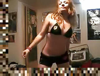 Amateur bikini girl webcam solo