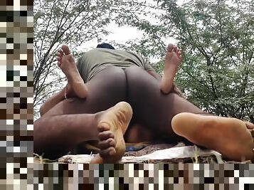 Village Outdoor - Desi Aunty Outdoor Village Sex