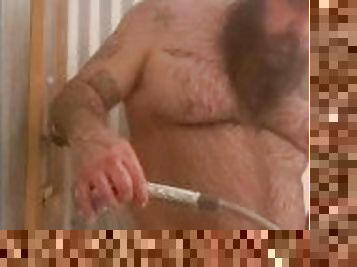 Hairy babe quick shower