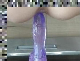 doggy, masturbieren, babe, junge, spielzeug, küche, dildo, allein