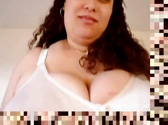 Redbonehuge tits-n-areolas